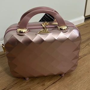 NWT Triforce Hardside Beauty Case in Rose Gold